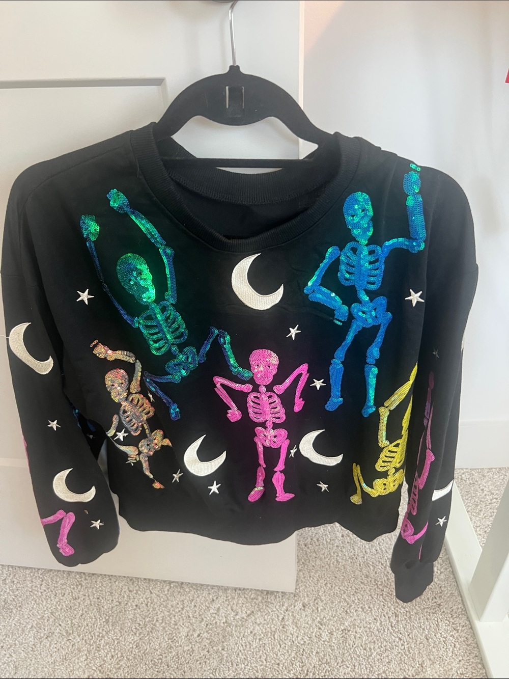 Sequin Skelton Halloween sweatshirt small